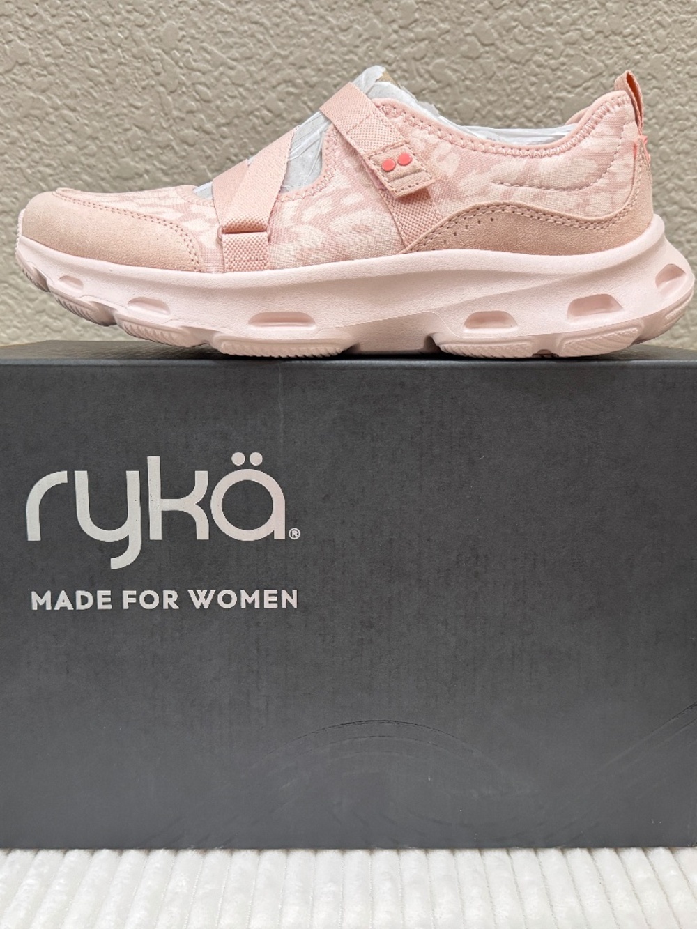 Ryka ACTIVfoam Mary Jane Sneakers 7.5 Wide Blush Leopard NIB
